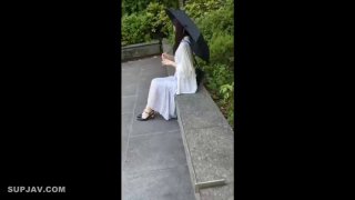 淫乱大战激情群P，两个姐妹花露脸黑丝制服跟几个小哥啪啪直播，口交大鸡巴道具玩弄，各种爆草抽插浪荡呻吟第02集