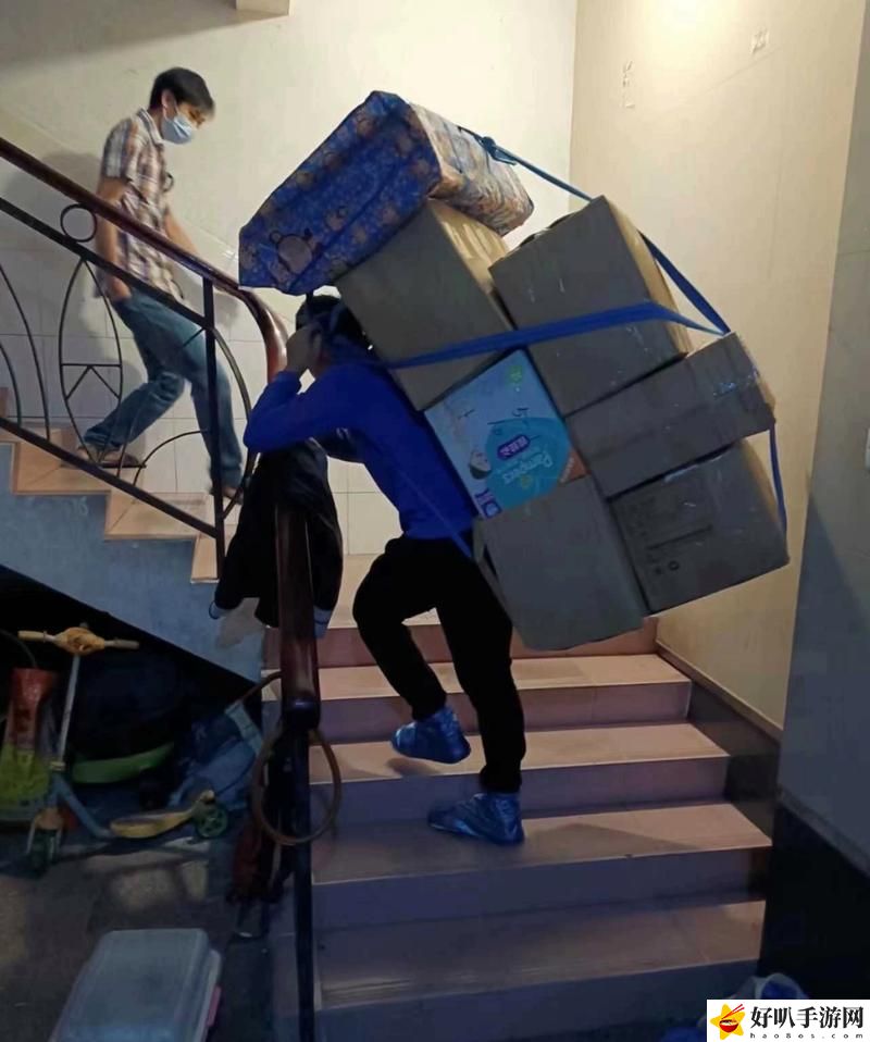 搬家工人当着老公的面惊人