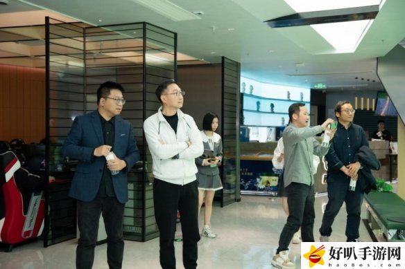 _2025 树呆熊品牌十周年盛典**落幕 电竞生态再启新程_2025 树呆熊品牌十周年盛典**落幕 电竞生态再启新程